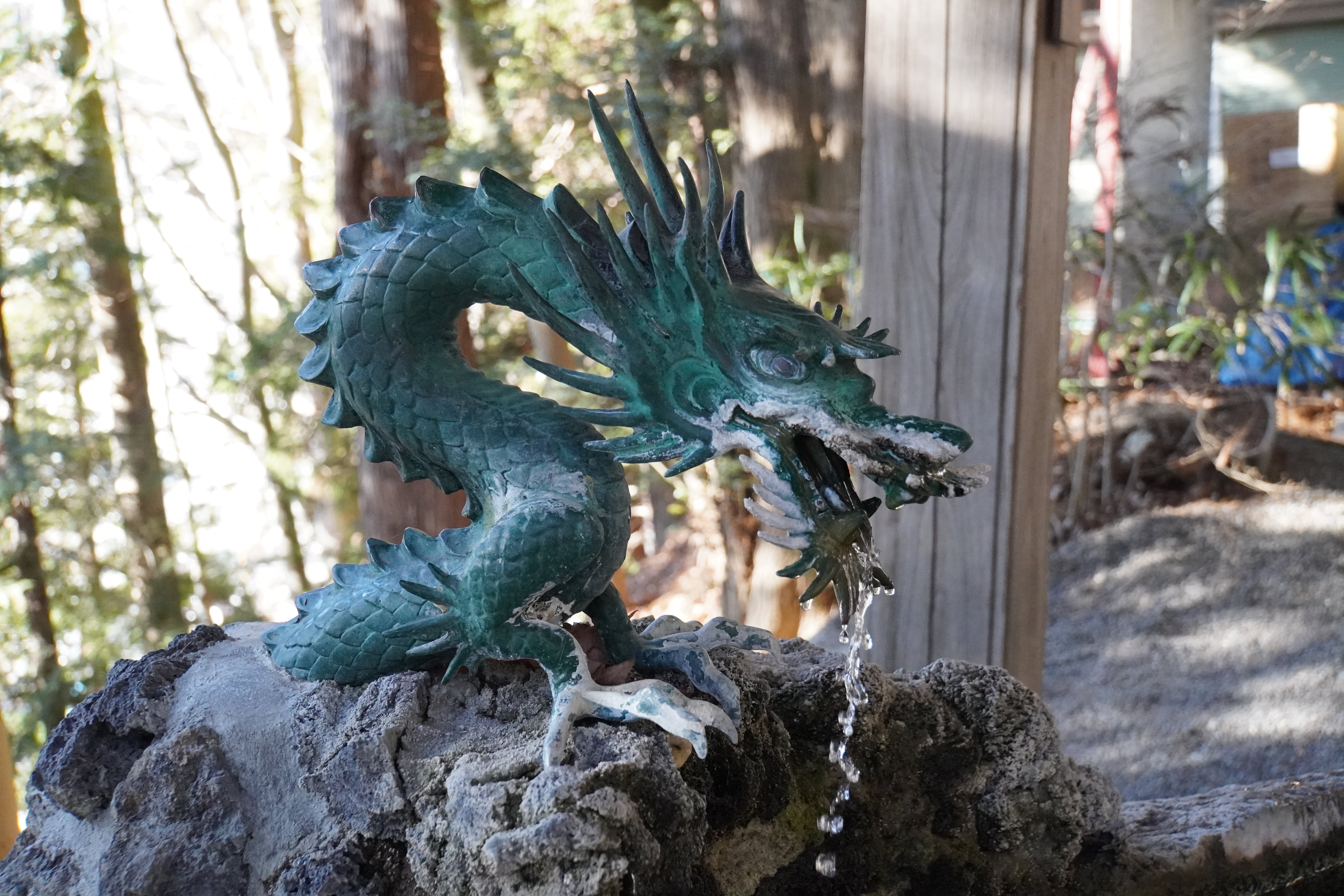 Drachen-wasserspender