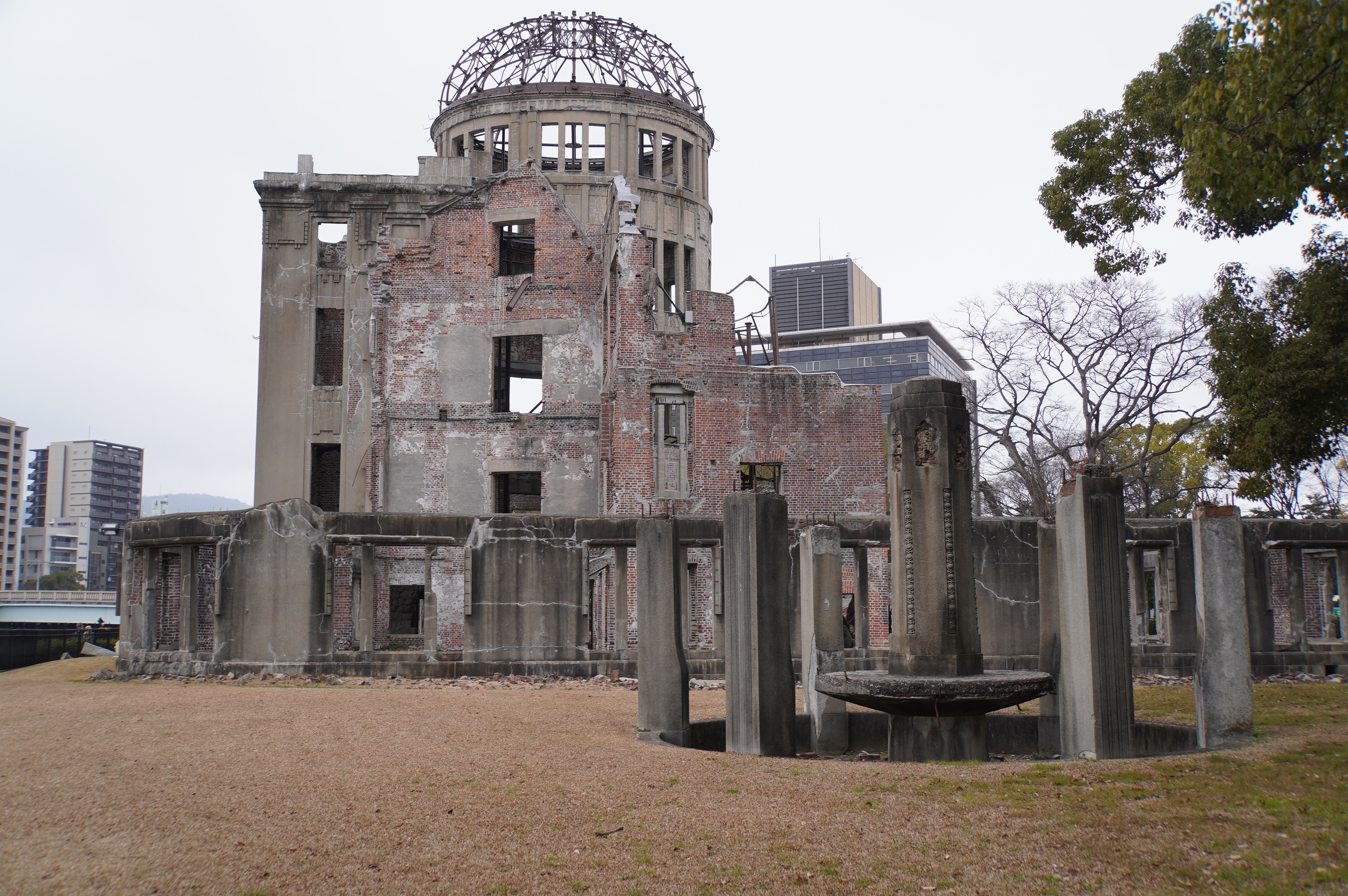 Übriggebliebenes Gebäude