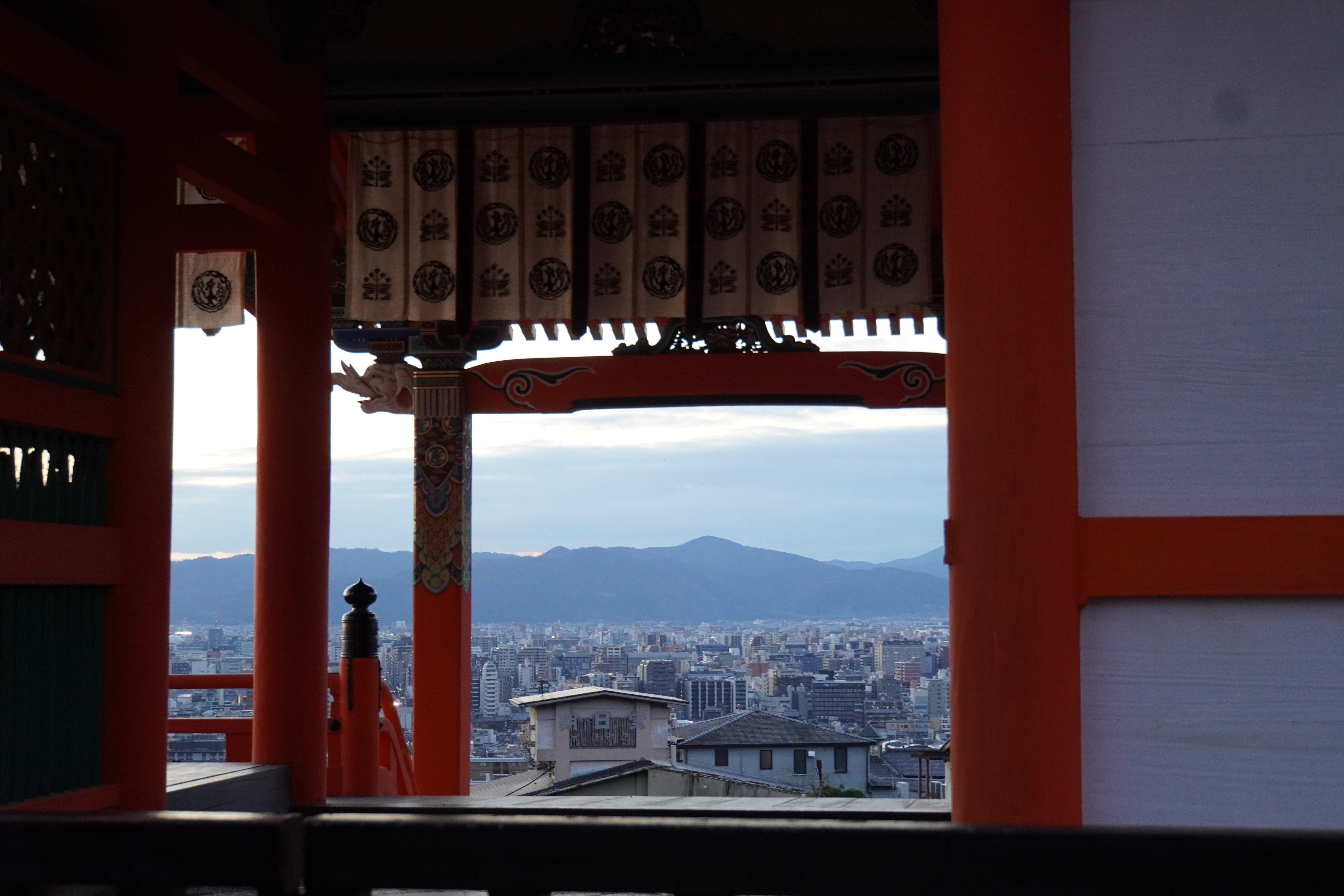 Ausblick von Tempel auf Stadt