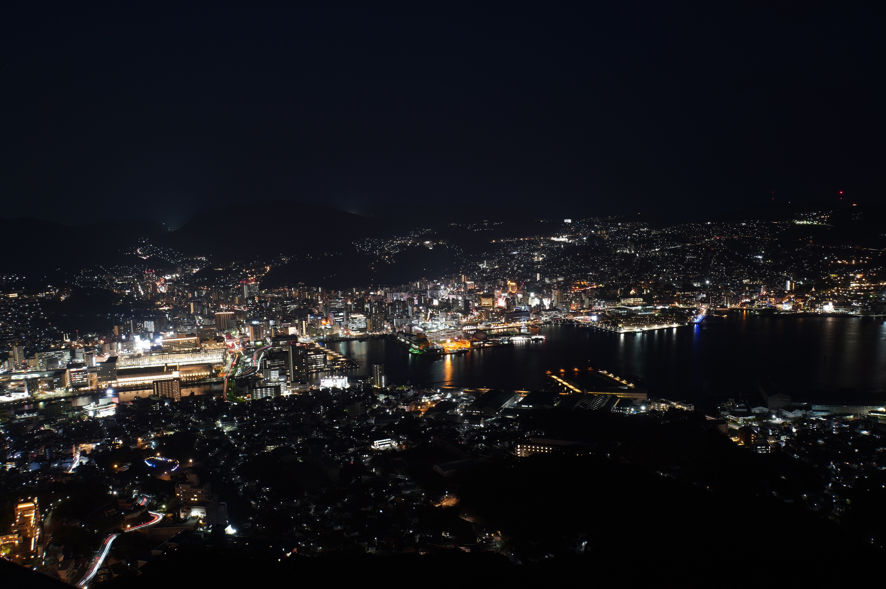 Nagasaki bei Nacht 1