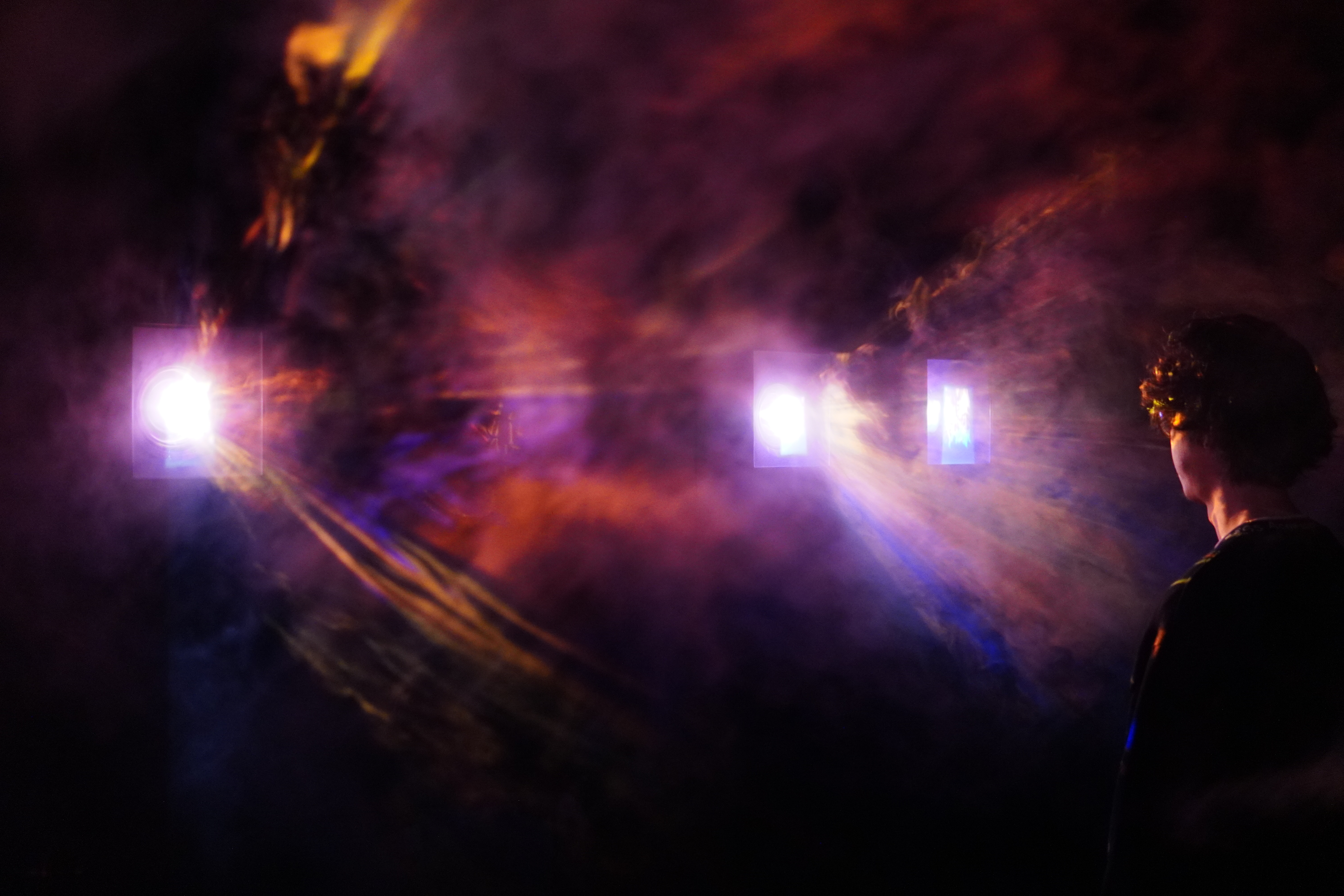 bunter Rauch vor Beamern