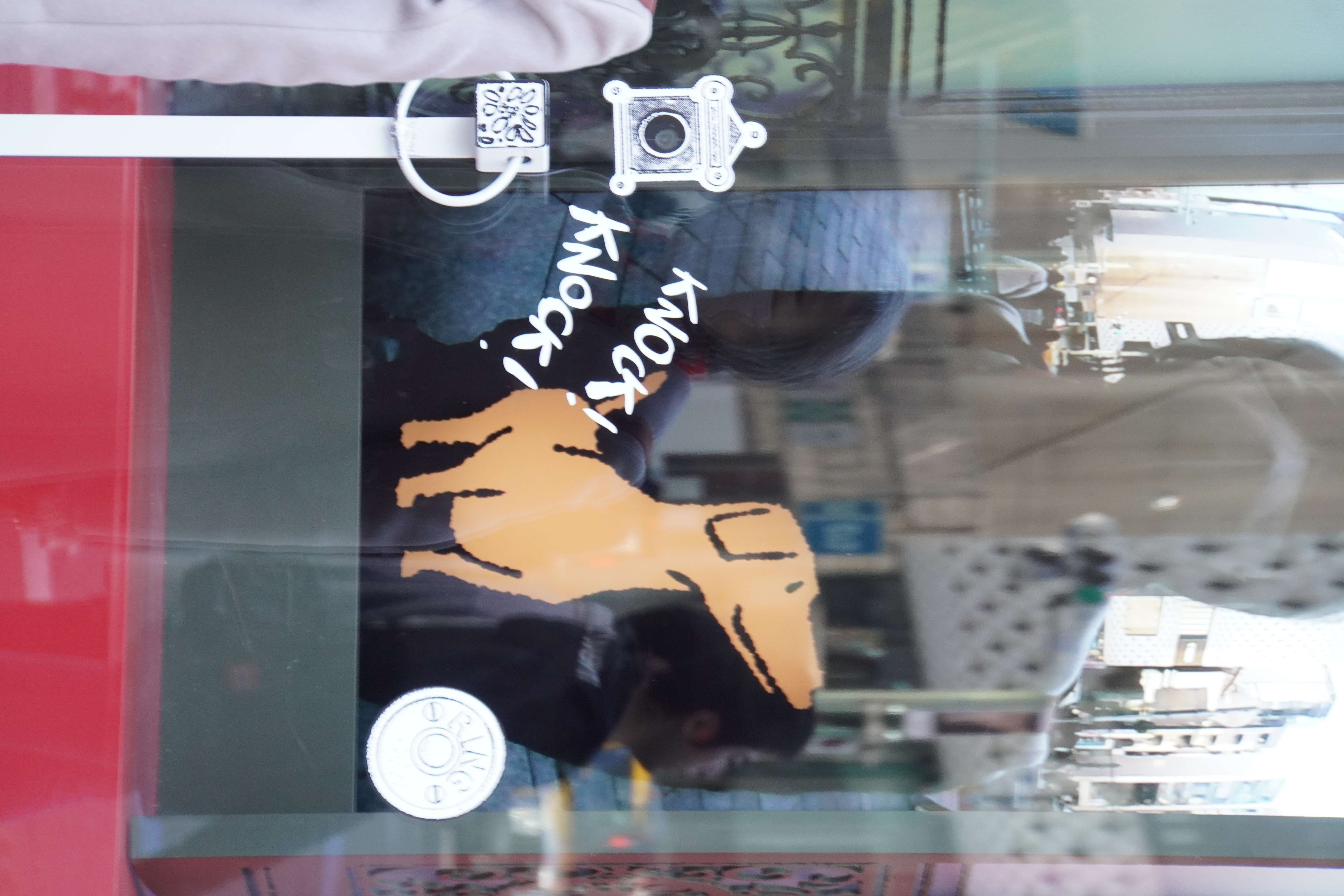 Klingel um einen digitalen Hund zu rufen